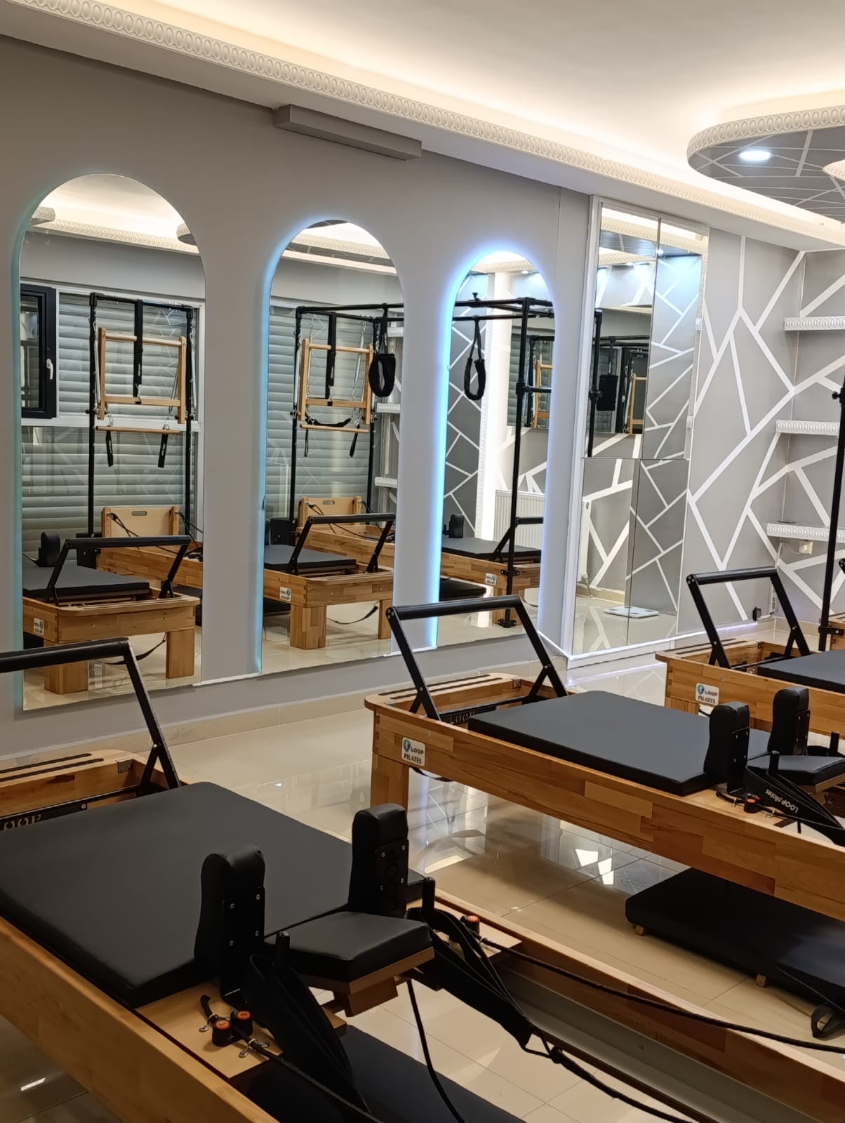 Mamak Reformer Pilates - 33